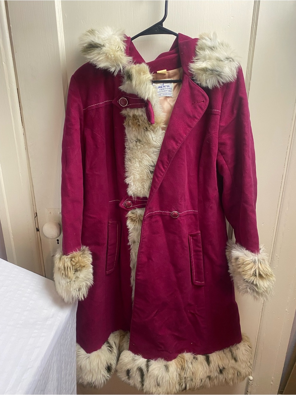 Vintage-1960 Women's Faux Fur Trim Coat - Berry